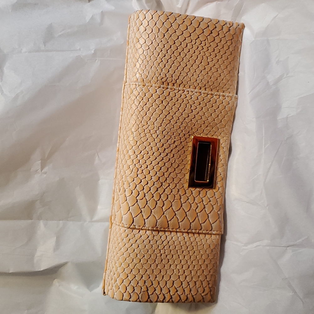 Ladies Wallet - Picture 14 of 14